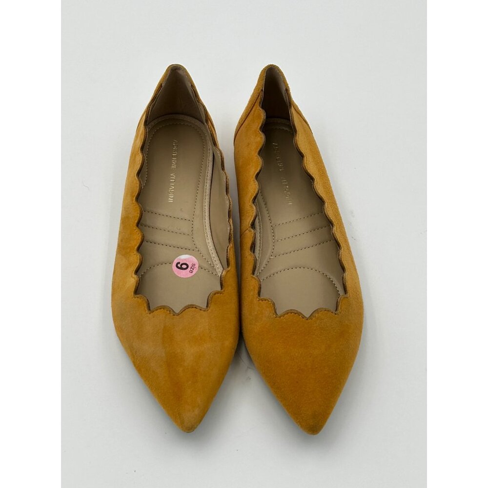 Adrienne Vittadini AV-FOX Flats Womens 9M Mustard‎ Yellow Suede Scallop Trim